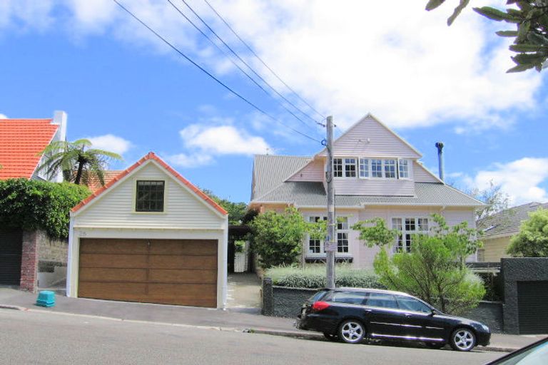 Photo of property in 26 Rimu Road, Kelburn, Wellington, 6012