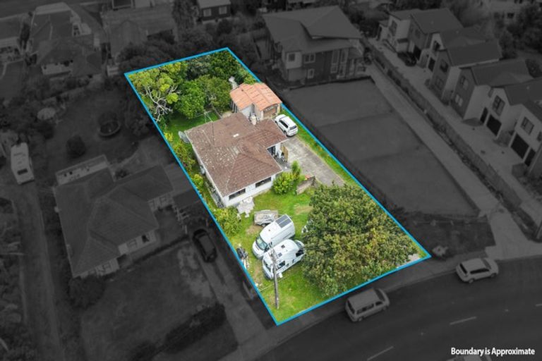 Photo of property in 48 Bleakhouse Road, Howick, Auckland, 2014