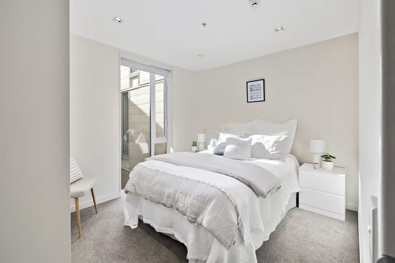 Photo of property in Piermont Apartments, 7i/82 Cable Street, Te Aro, Wellington, 6011