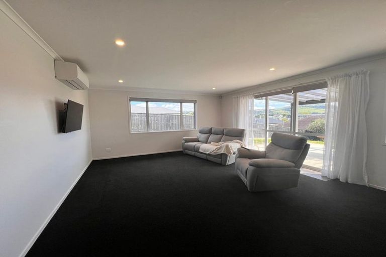 Photo of property in 8 Harriet Johnston Drive, Pokeno, 2402