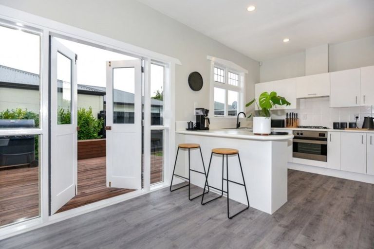 Photo of property in 51 Diamond Avenue, Spreydon, Christchurch, 8024