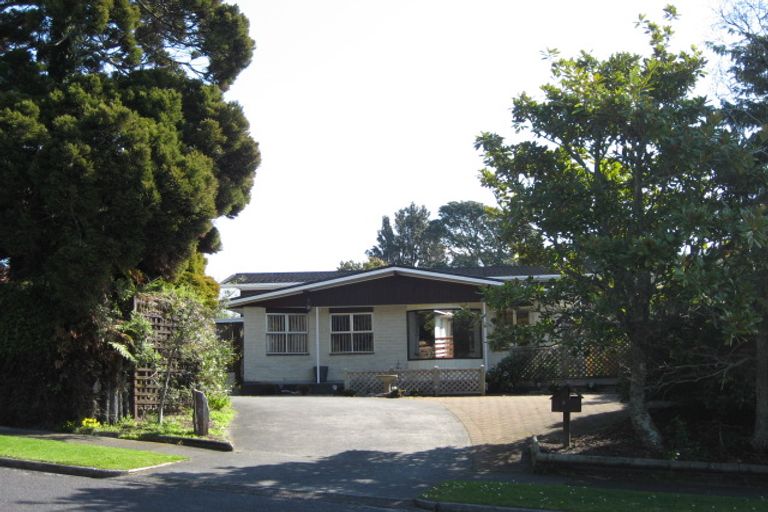 Photo of property in 9 Magnolia Drive, Westown, New Plymouth, 4310