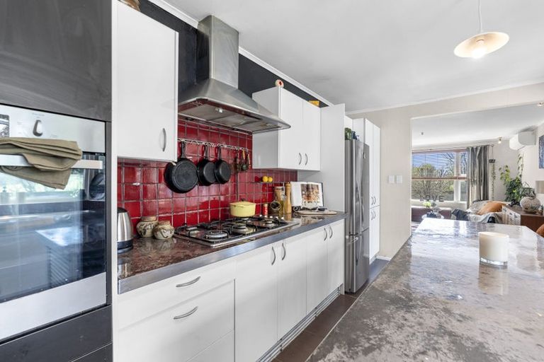 Photo of property in 71 Mountain Road, Sentry Hill, New Plymouth, 4373