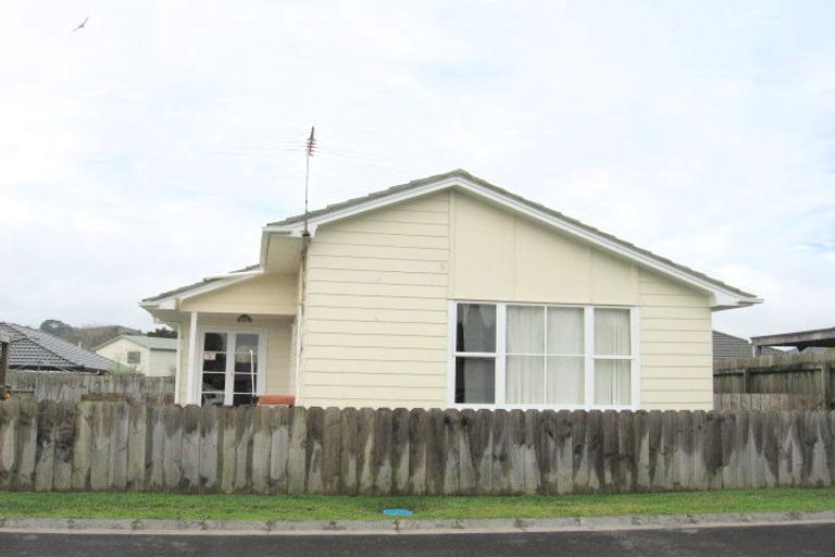 Photo of property in 20 Mcentee Street, Papakura, 2110