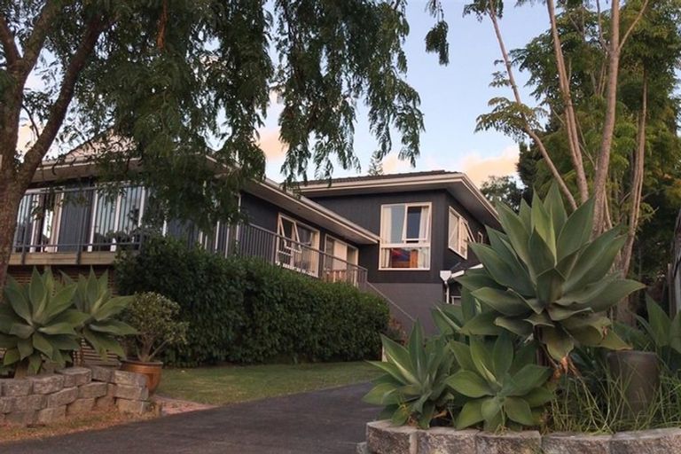 Photo of property in 58 Maxwelton Drive, Mairangi Bay, Auckland, 0630