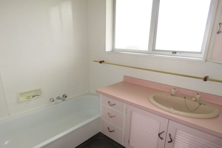 Photo of property in 4 Kenilworth Road, Oamaru North, Oamaru, 9400