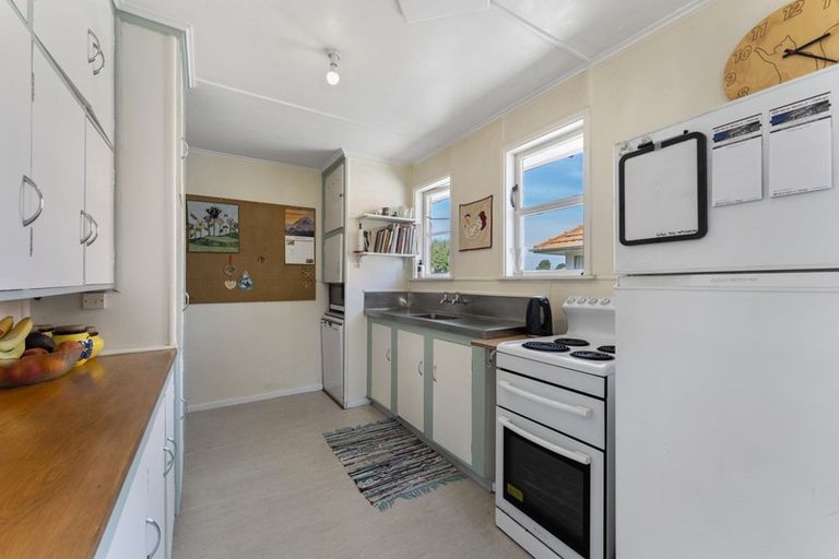 Photo of property in 33 Andrew Avenue, Roslyn, Palmerston North, 4414