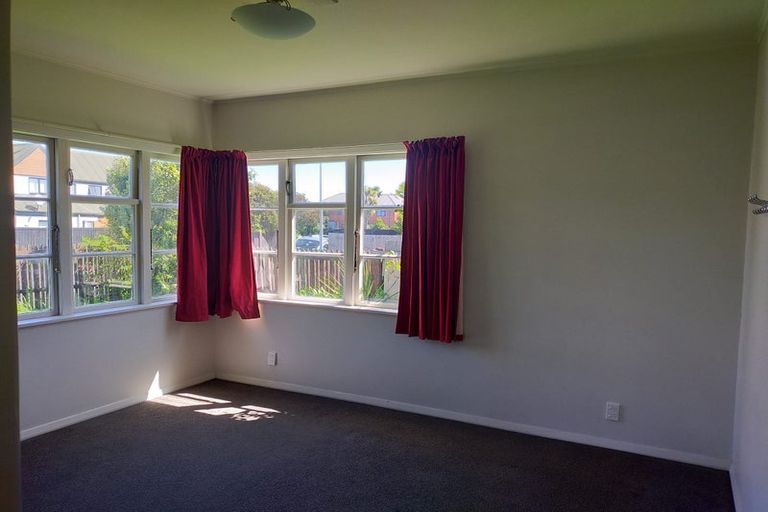 Photo of property in 1 Seton Street, Riccarton, Christchurch, 8011