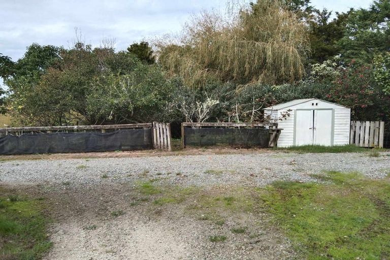 Photo of property in 11 Te Pahi River Drive, Paparoa, Maungaturoto, 0583