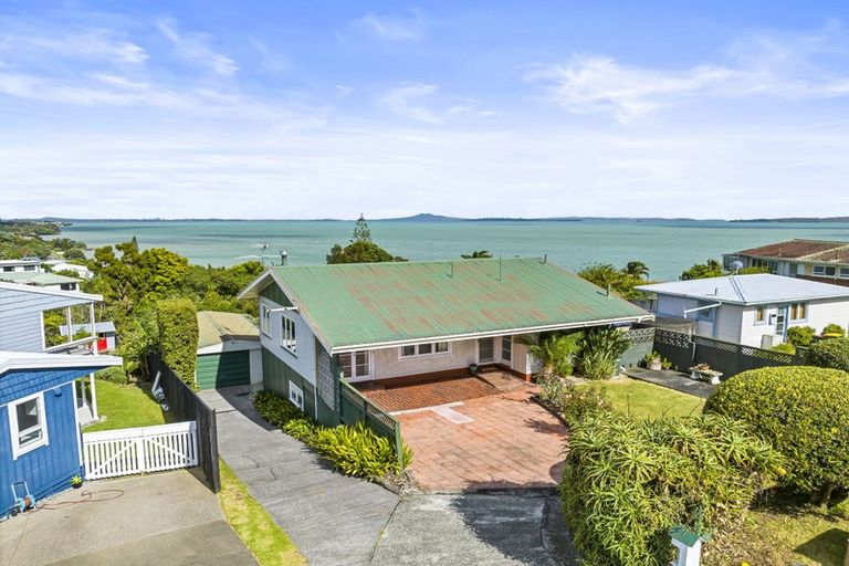 Photo of property in 62 Craig Road, Maraetai, Auckland, 2018