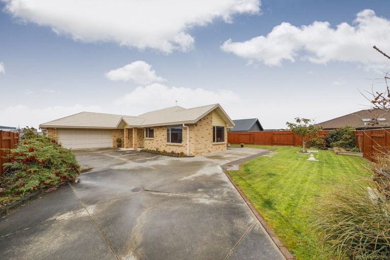 Photo of property in 50 Branigan Parade, Kelvin Grove, Palmerston North, 4414