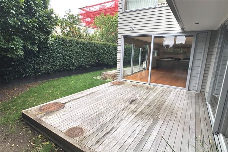 Photo of property in 11a Lomond Street, Takapuna, Auckland, 0622