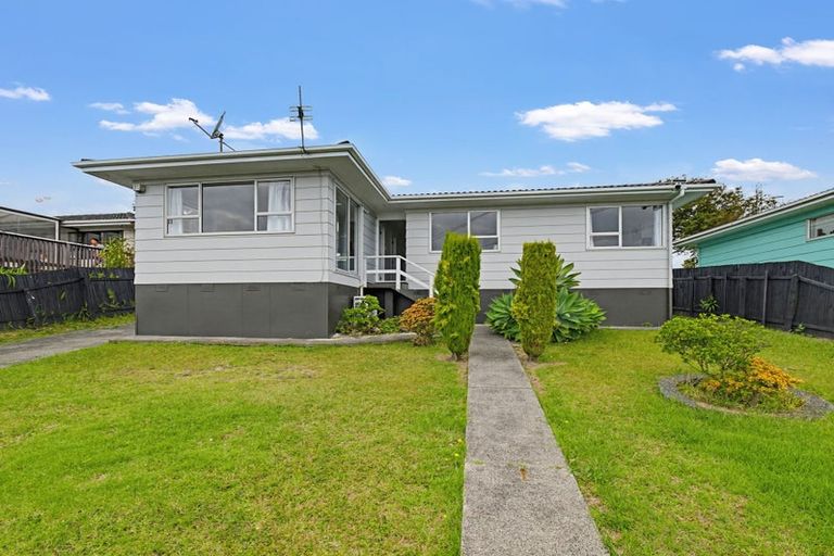 Photo of property in 52 Zelda Avenue, Clover Park, Auckland, 2023