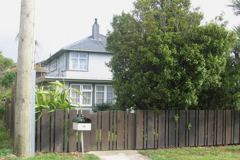 Photo of property in 10 Stephen Street, Johnsonville, Wellington, 6037