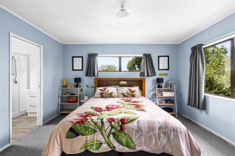 Photo of property in 5 Cormack Place, Greenmeadows, Napier, 4112