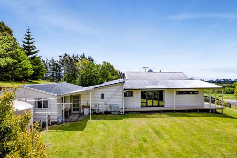 Photo of property in 443 Albert Road, Korito, New Plymouth, 4371
