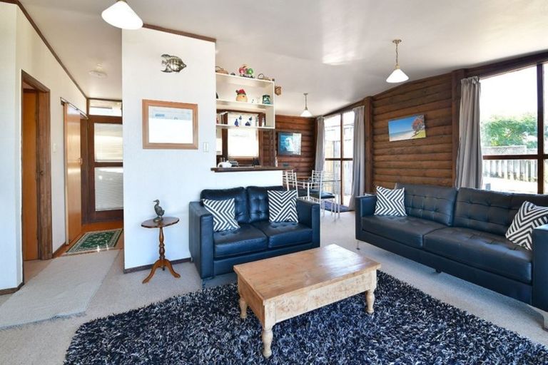 Photo of property in 40 Tamatea Drive, Snells Beach, 0920