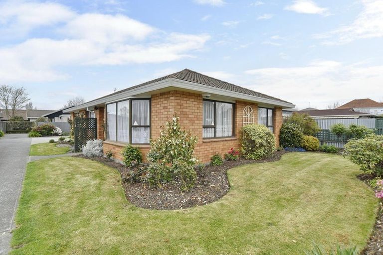 Photo of property in 2/148 Main North Road, Papanui, Christchurch, 8052