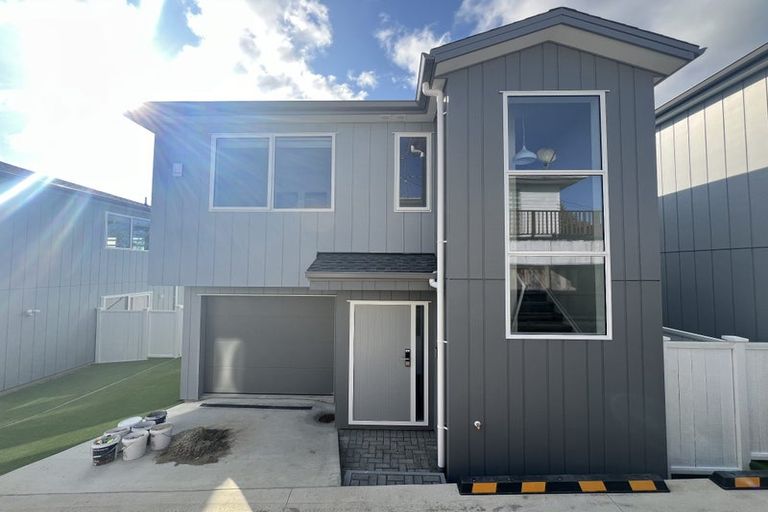 Photo of property in 319c East Coast Road, Mairangi Bay, Auckland, 0630