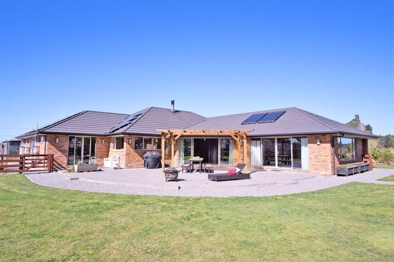 Photo of property in 72 Maindonalds Road, West Eyreton, Rangiora, 7475