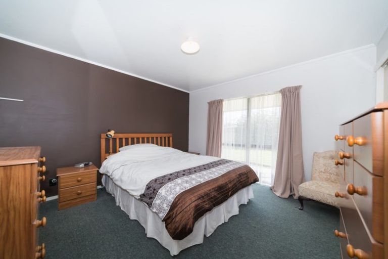 Photo of property in 27 Charles Cross Street, Longburn, Palmerston North, 4412