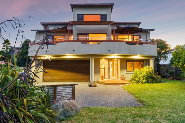 Photo of property in 374 Papamoa Beach Road, Papamoa Beach, Papamoa, 3118