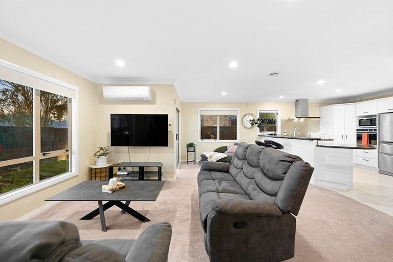 Photo of property in 21 Portobello Way, Huntington, Hamilton, 3210