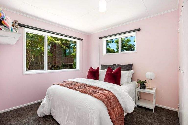Photo of property in 5 Atherstone Lane, Belmont, Lower Hutt, 5010