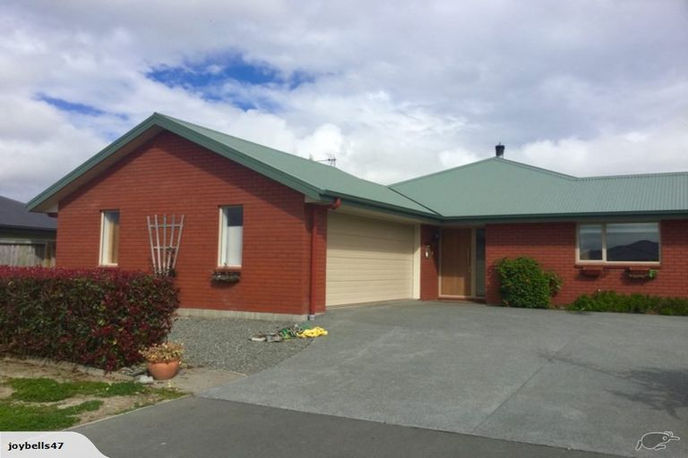 Photo of property in 5 Wineberry Avenue, Amberley, 7410