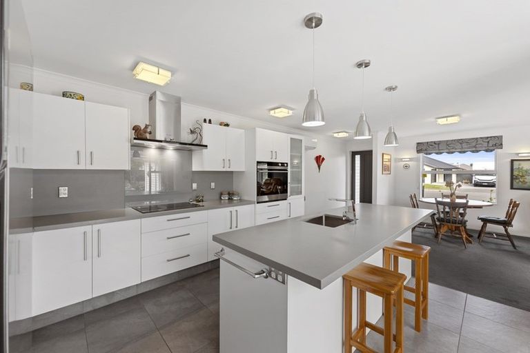 Photo of property in 22 Wineberry Avenue, Amberley, 7410