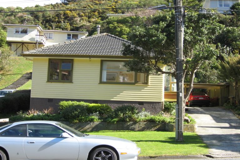 Photo of property in 141 Parkvale Road, Karori, Wellington, 6012