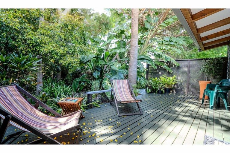 Photo of property in 6 Waipapa Landing Place, Kerikeri, 0230