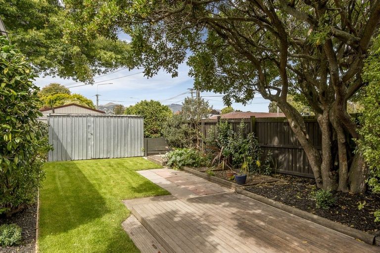 Photo of property in 2 Coronation Street, Spreydon, Christchurch, 8024