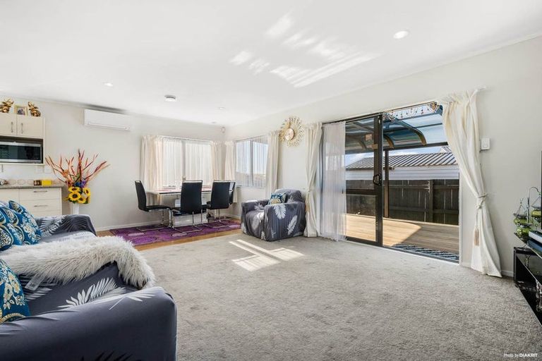 Photo of property in 225a Finlayson Avenue, Clendon Park, Auckland, 2103