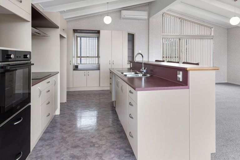 Photo of property in 9 Tauraroa Road, Maungakaramea, Whangarei, 0178