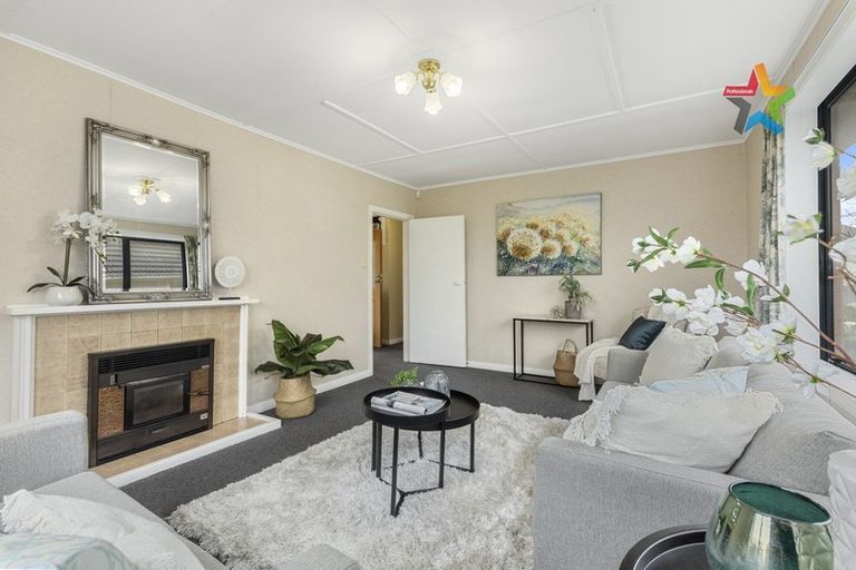 Photo of property in 62 Godley Street, Waiwhetu, Lower Hutt, 5010