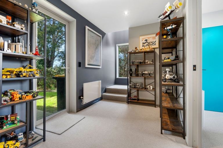 Photo of property in 4 Pioneer Crescent, Helensburgh, Dunedin, 9010