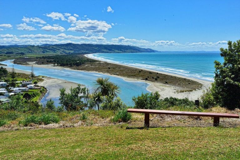 Photo of property in 225 Mahia East Coast Road, Mahia, 4198