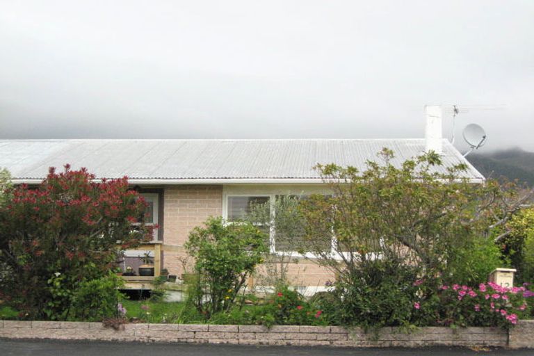 Photo of property in 2/12 Cambria Street, The Wood, Nelson, 7010