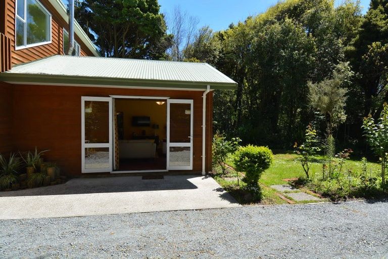 Photo of property in 33 Rakiura Parade, Otatara, Invercargill, 9879