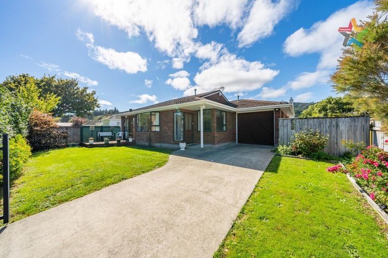 Photo of property in 1/147 Stokes Valley Road, Stokes Valley, Lower Hutt, 5019