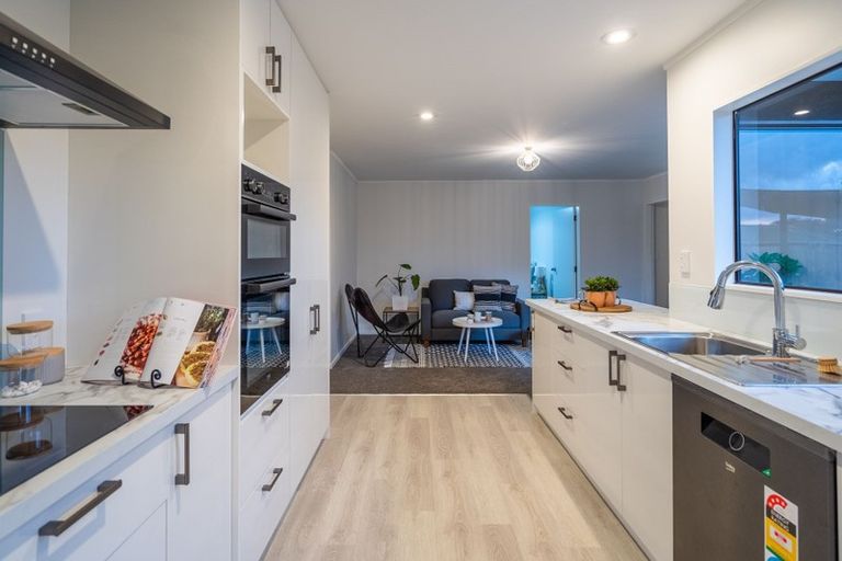 Photo of property in 148 Mazengarb Road, Paraparaumu, 5032