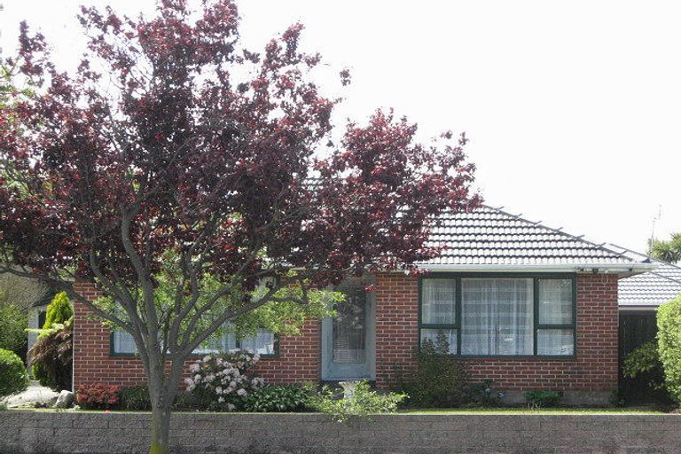 Photo of property in 61 Daniels Road, Redwood, Christchurch, 8051