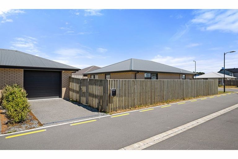 Photo of property in 2 Air Race Lane, Halswell, Christchurch, 8025