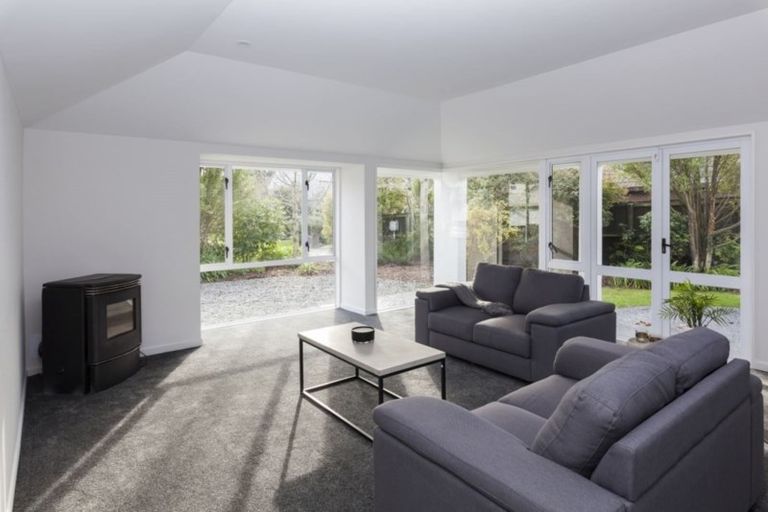 Photo of property in 24 Millcroft Place, Parklands, Christchurch, 8083