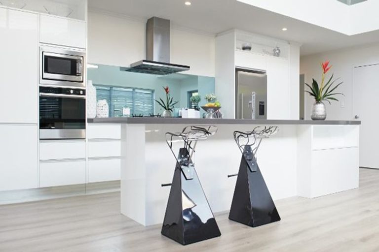 Photo of property in 42 Dysart Lane, Kumeu, 0891