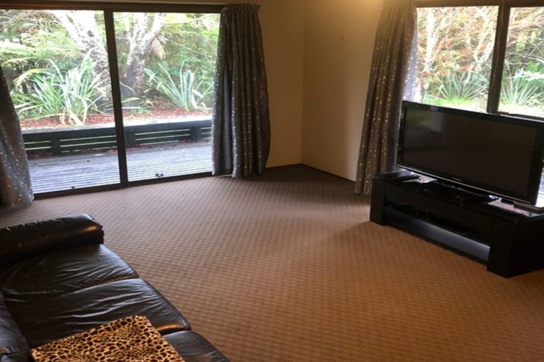 Photo of property in 39 Kay Road, Swanson, Auckland, 0614