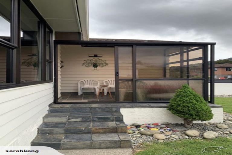 Photo of property in 58 Holdsworth Avenue, Trentham, Upper Hutt, 5018