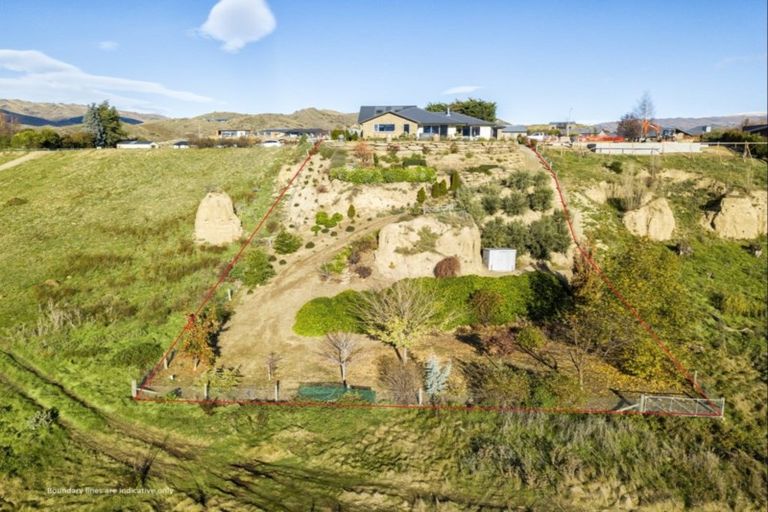 Photo of property in 21 Terrace Street, Nevis, Cromwell, 9384