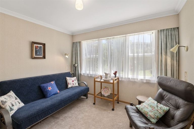 Photo of property in 1 Glen Street, Levin, 5510